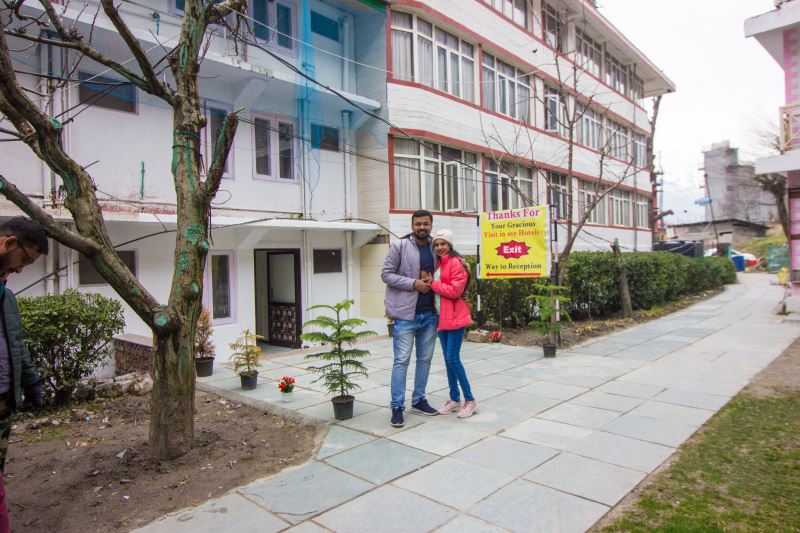 SKS Group of Hotels - Multi Cuisine Restaurant Manali