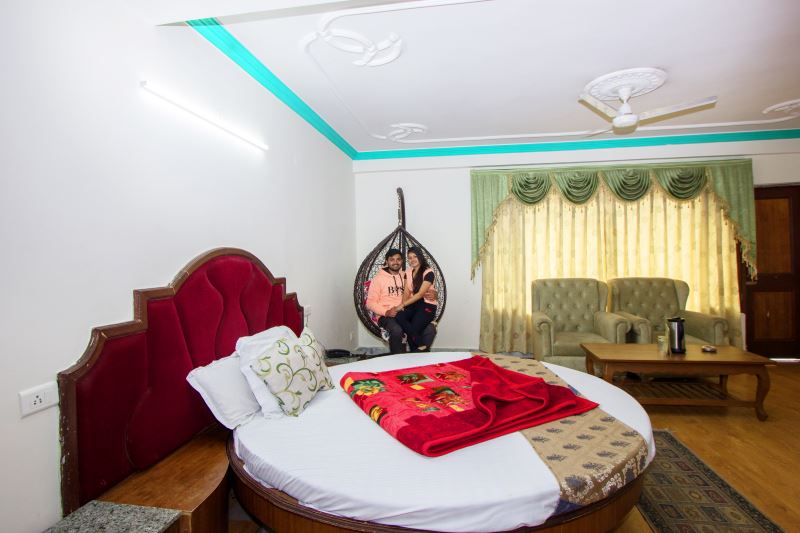 SKS Group of Hotels - Manali hotel amenities